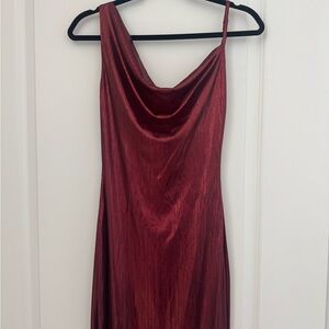 Elegant Red Sleeveless Metallic Dress